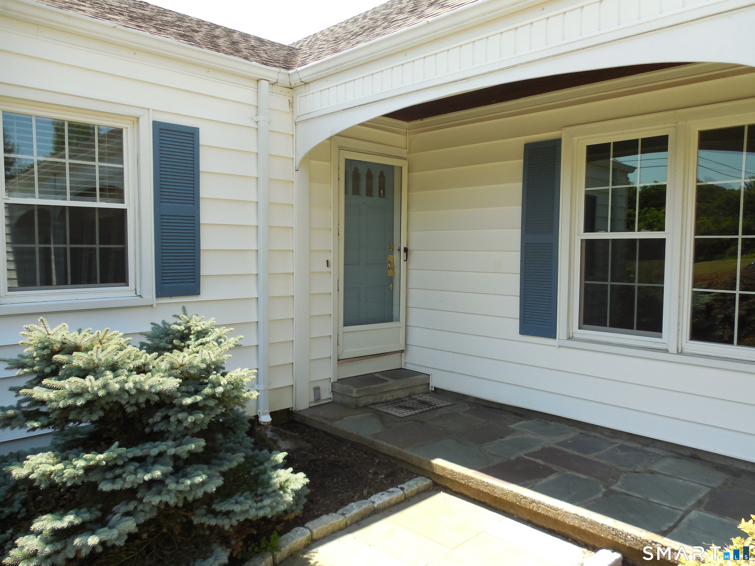 16 Shorelands Drive Madison CT 06443