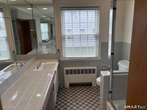 16 Shorelands Drive Madison CT 06443