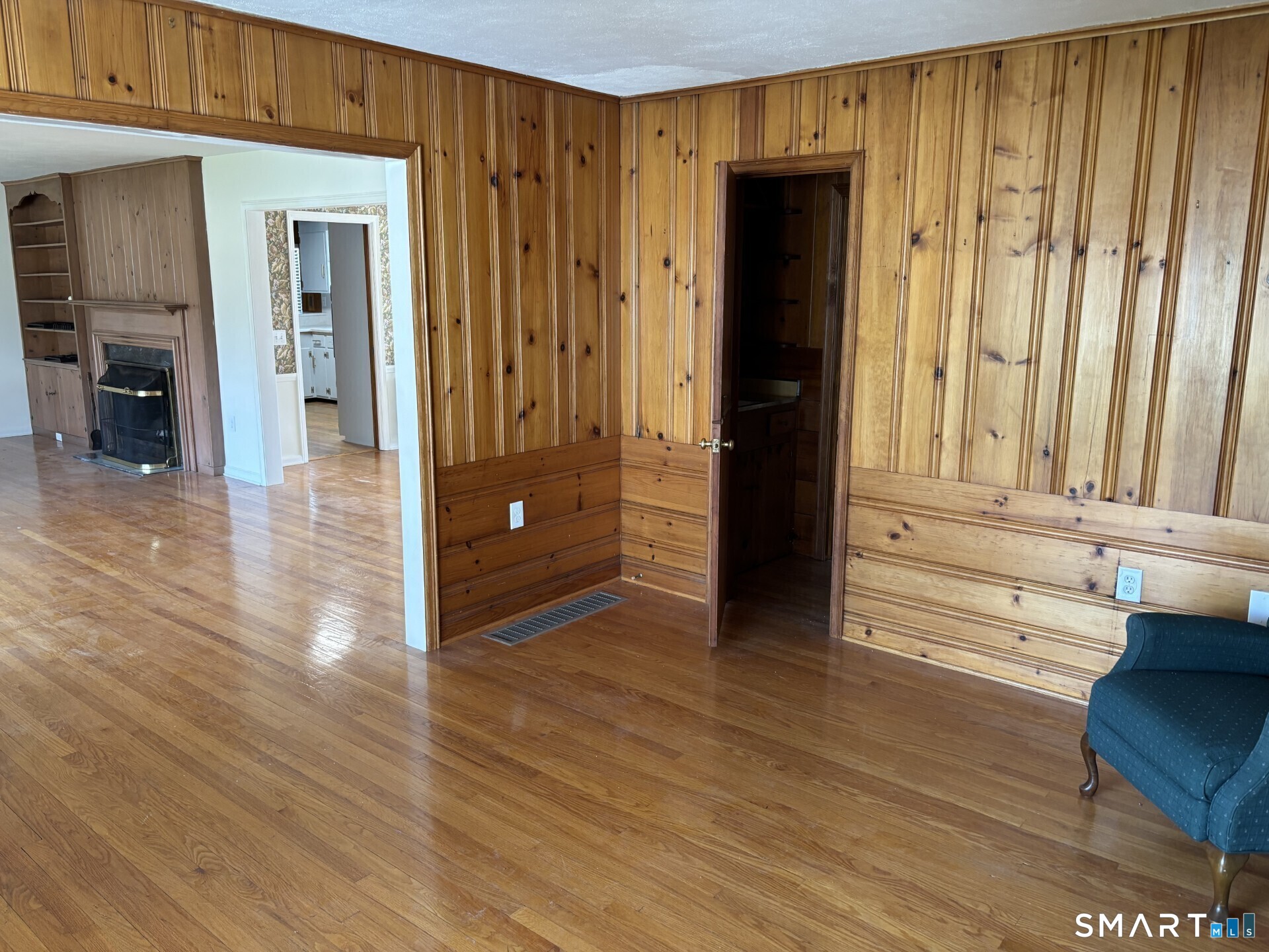 16 Shorelands Drive Madison CT 06443
