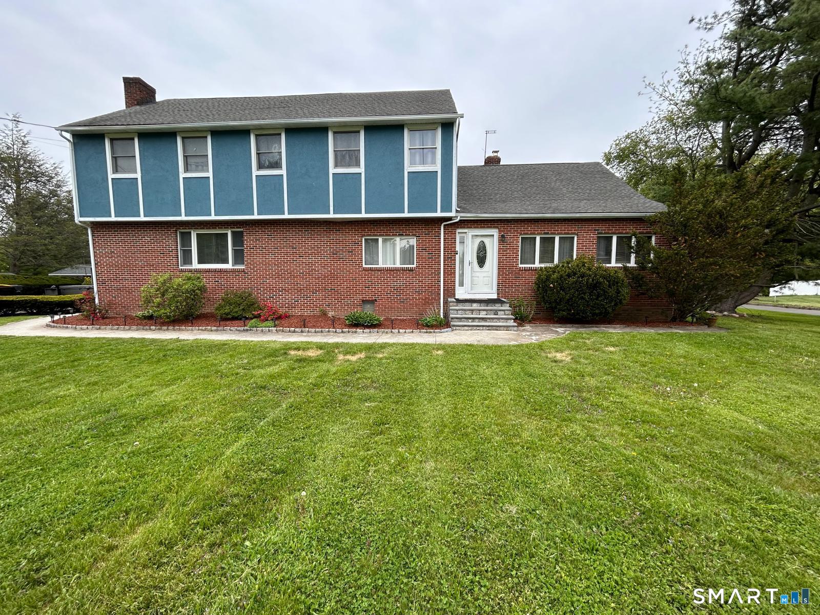 890 Daniels Farm Road Trumbull CT 06611