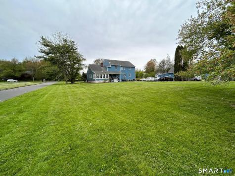 890 Daniels Farm Road Trumbull CT 06611