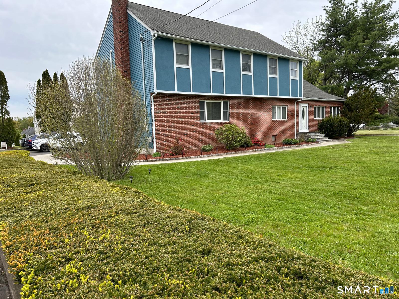 890 Daniels Farm Road Trumbull CT 06611