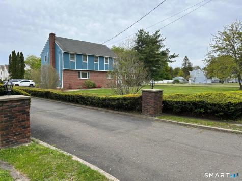 890 Daniels Farm Road Trumbull CT 06611