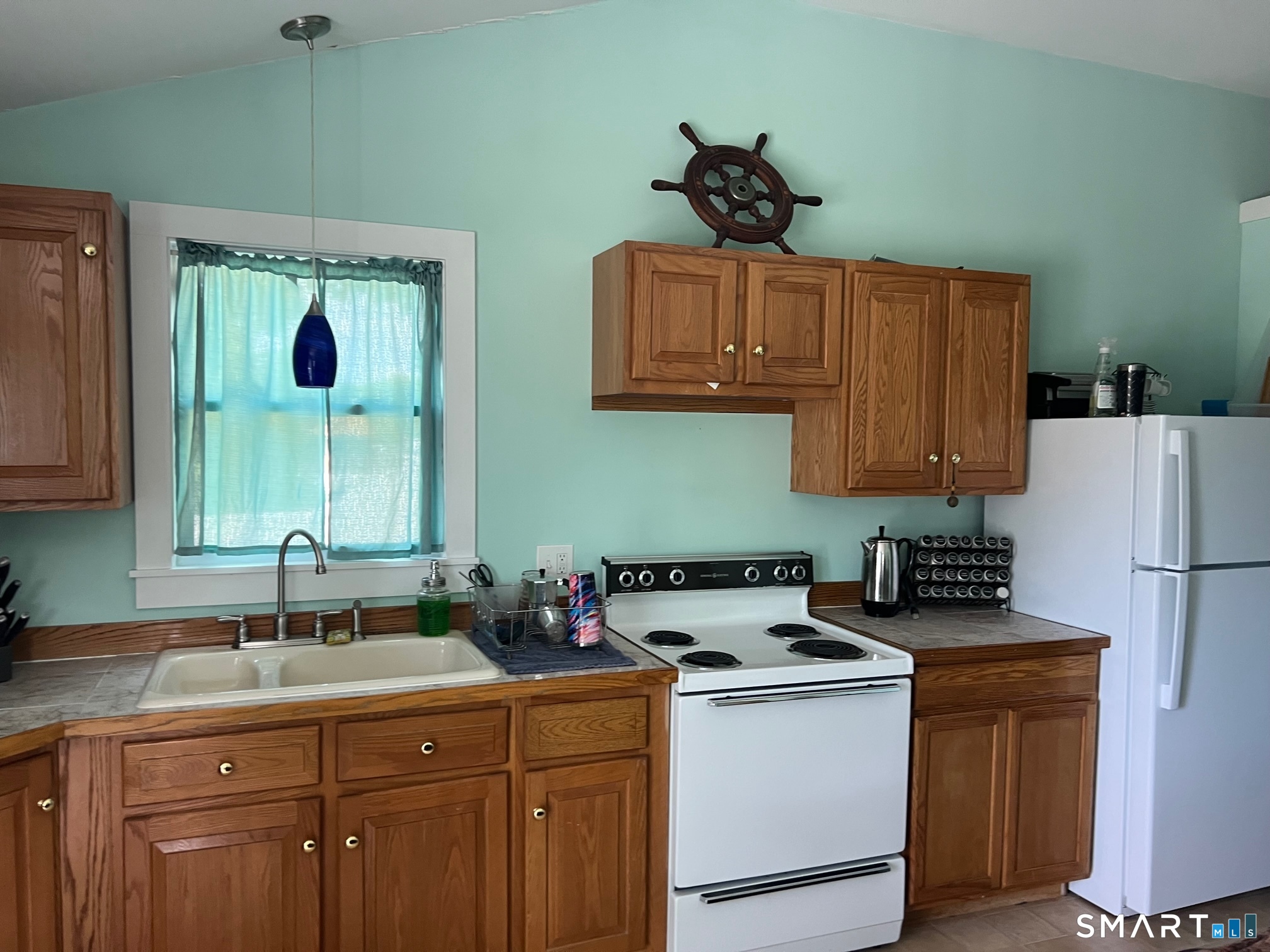 27-b Ferry Road Old Saybrook CT 06475