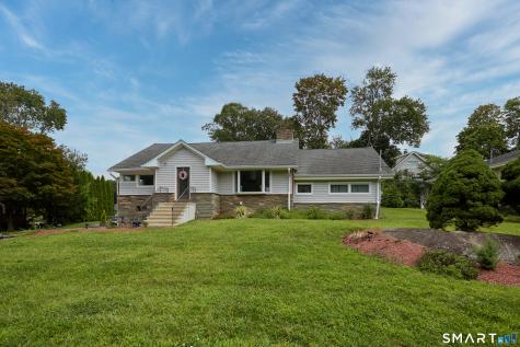 1374 Huntington Turnpike Trumbull CT 06611