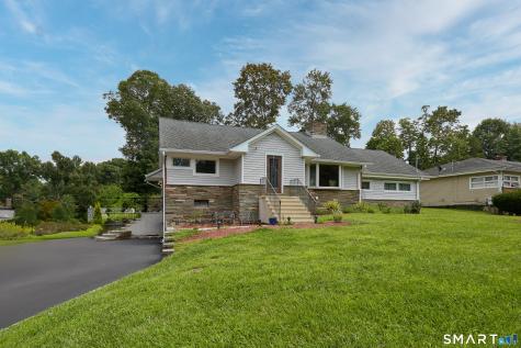 1374 Huntington Turnpike Trumbull CT 06611