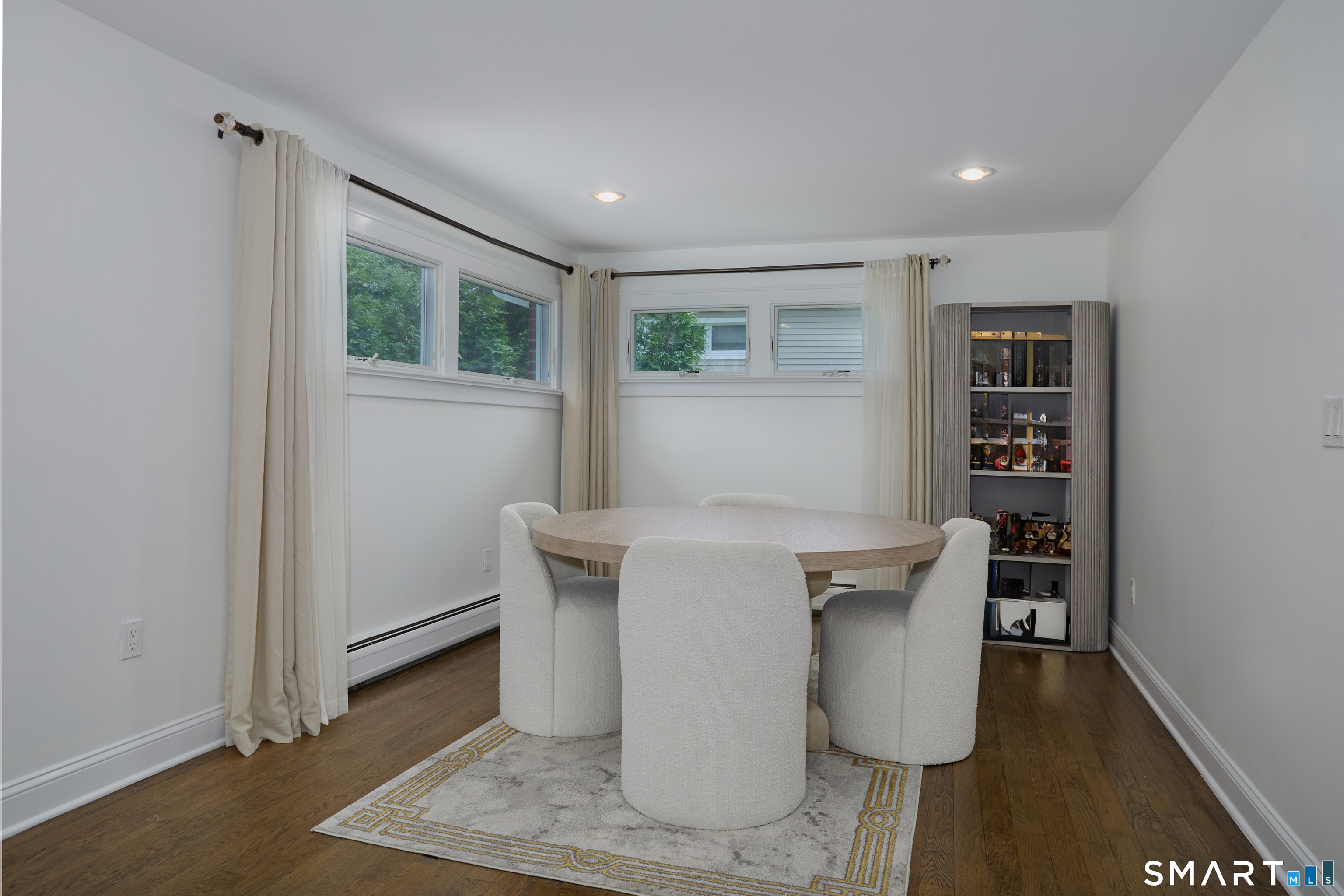 1374 Huntington Turnpike Trumbull CT 06611