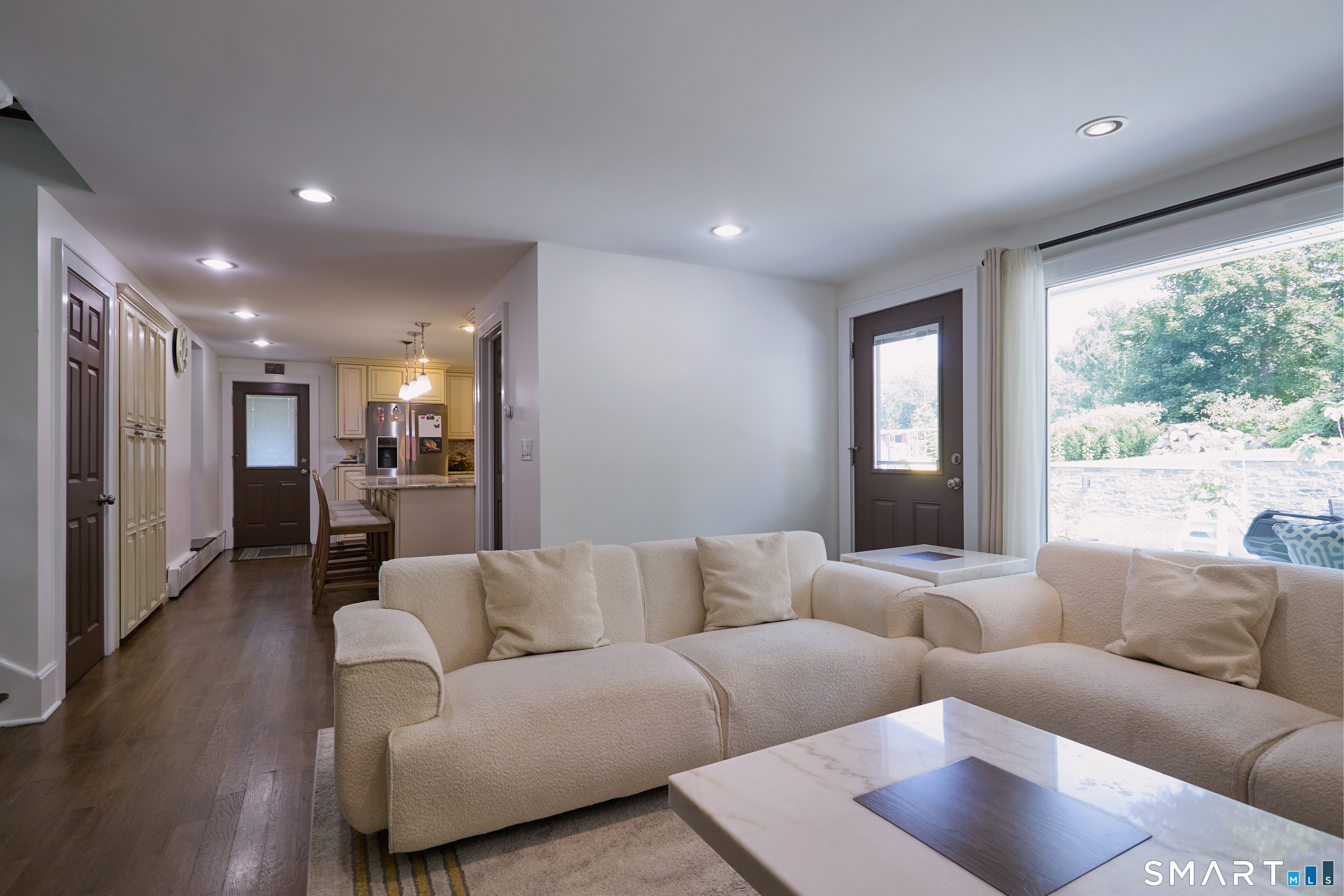 1374 Huntington Turnpike Trumbull CT 06611