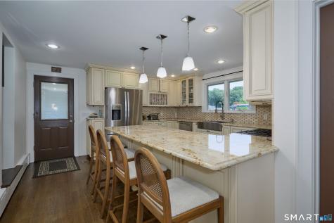 1374 Huntington Turnpike Trumbull CT 06611