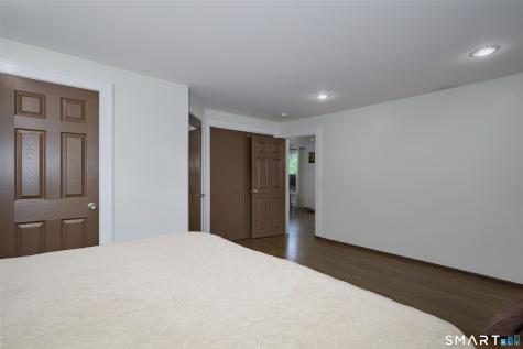 1374 Huntington Turnpike Trumbull CT 06611