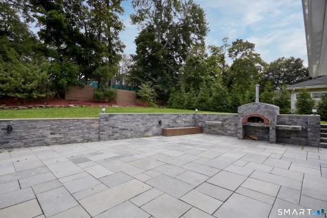 1374 Huntington Turnpike Trumbull CT 06611