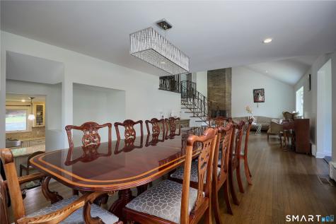 1374 Huntington Turnpike Trumbull CT 06611