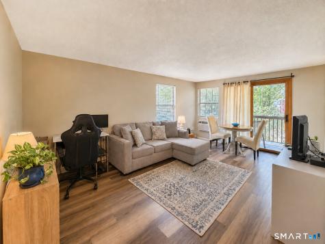 63 Heather Ridge Shelton CT 06484