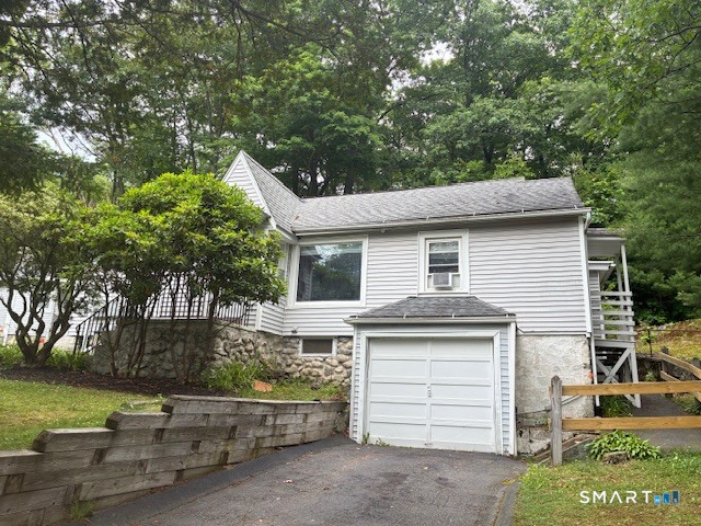 10 Old Waterbury Road Middlebury CT 06762