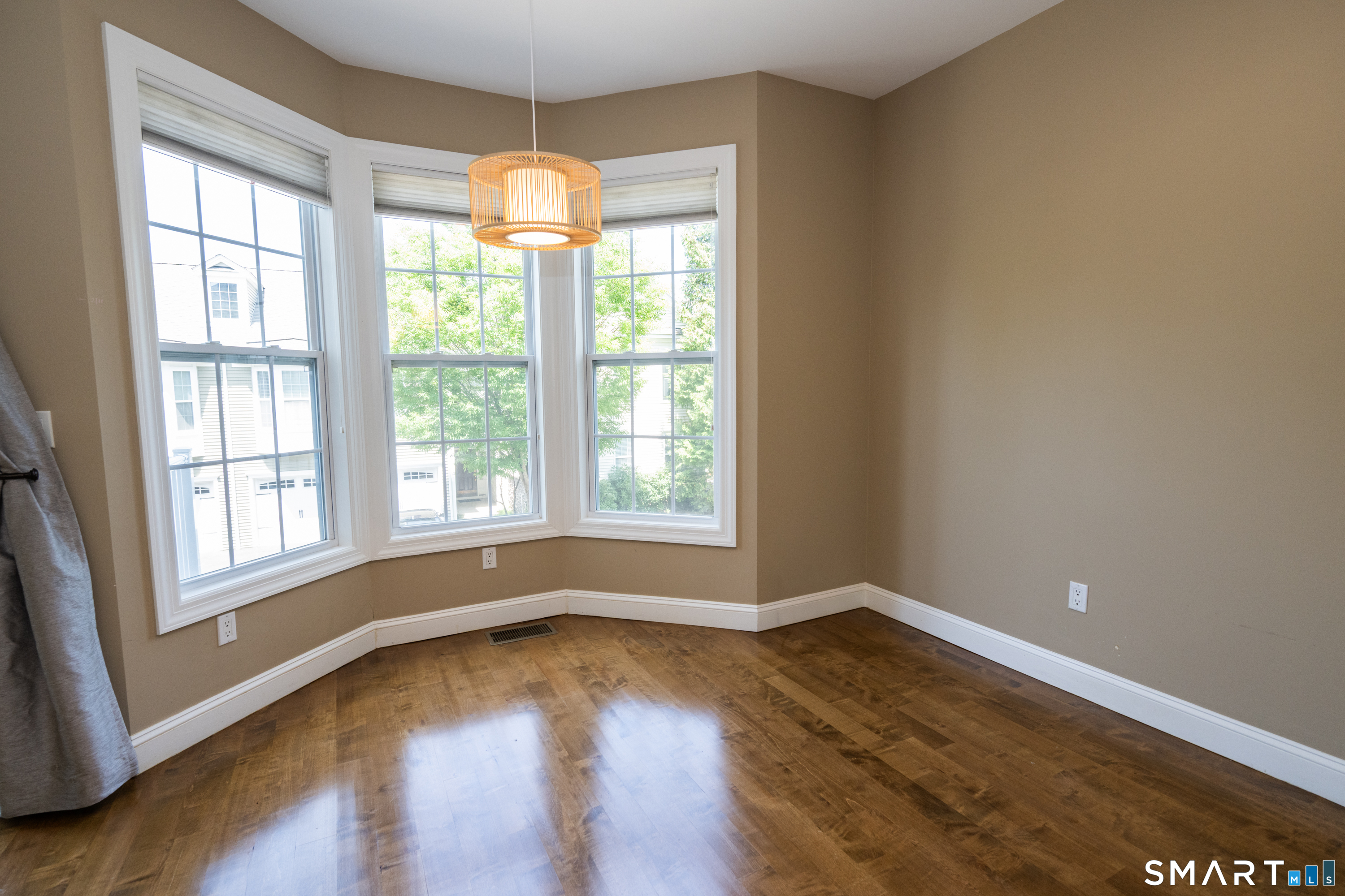 19 Orwich Court Danbury CT 06810