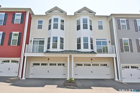19 Orwich Court Danbury CT 06810