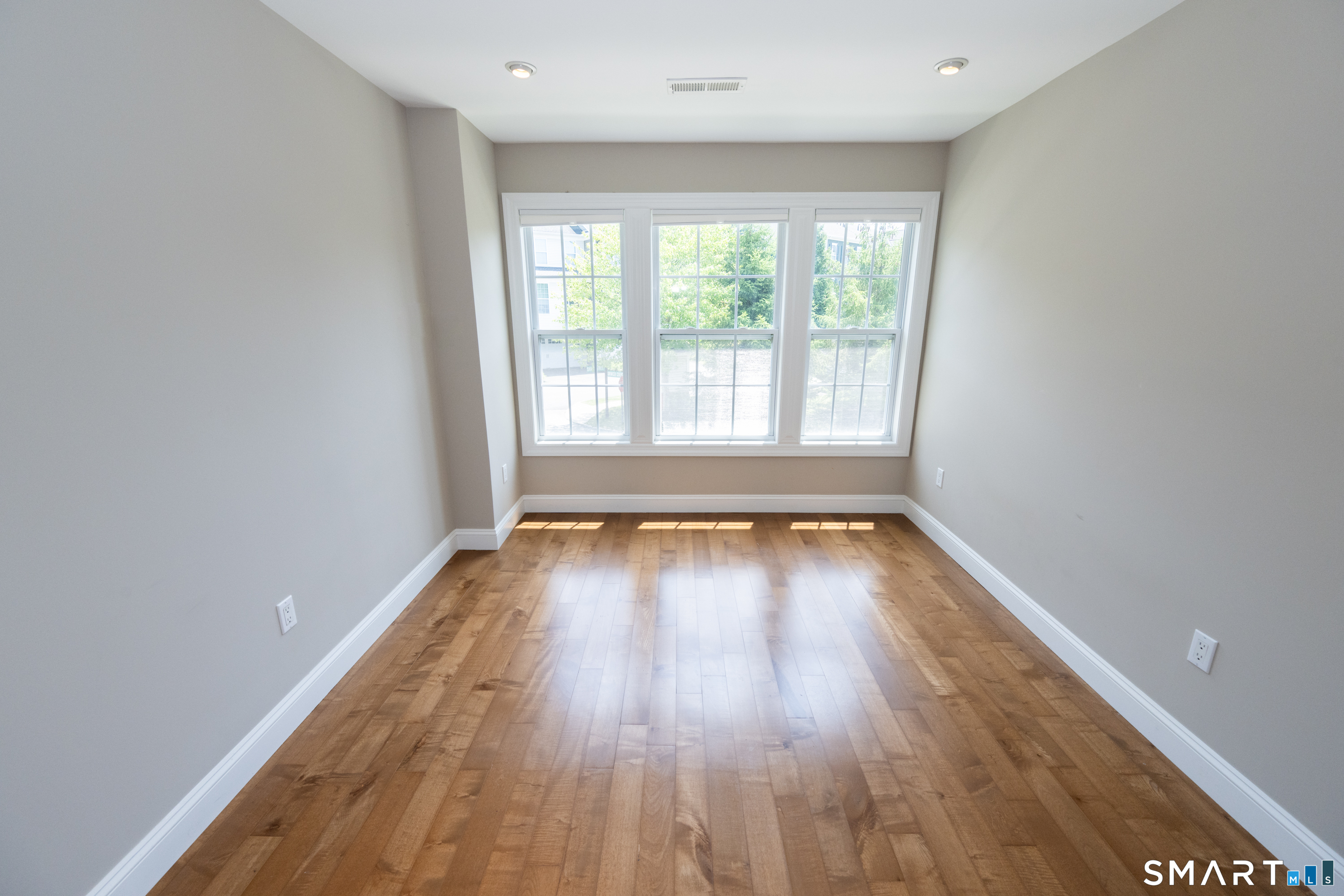 19 Orwich Court Danbury CT 06810