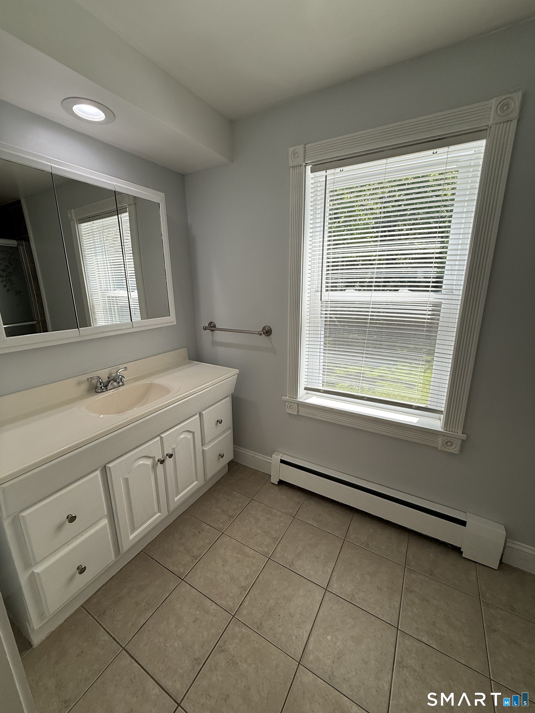 32 Dickerman Avenue Windsor Locks CT 06096