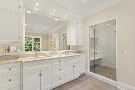29 Rogues Ridge Weston CT 06883