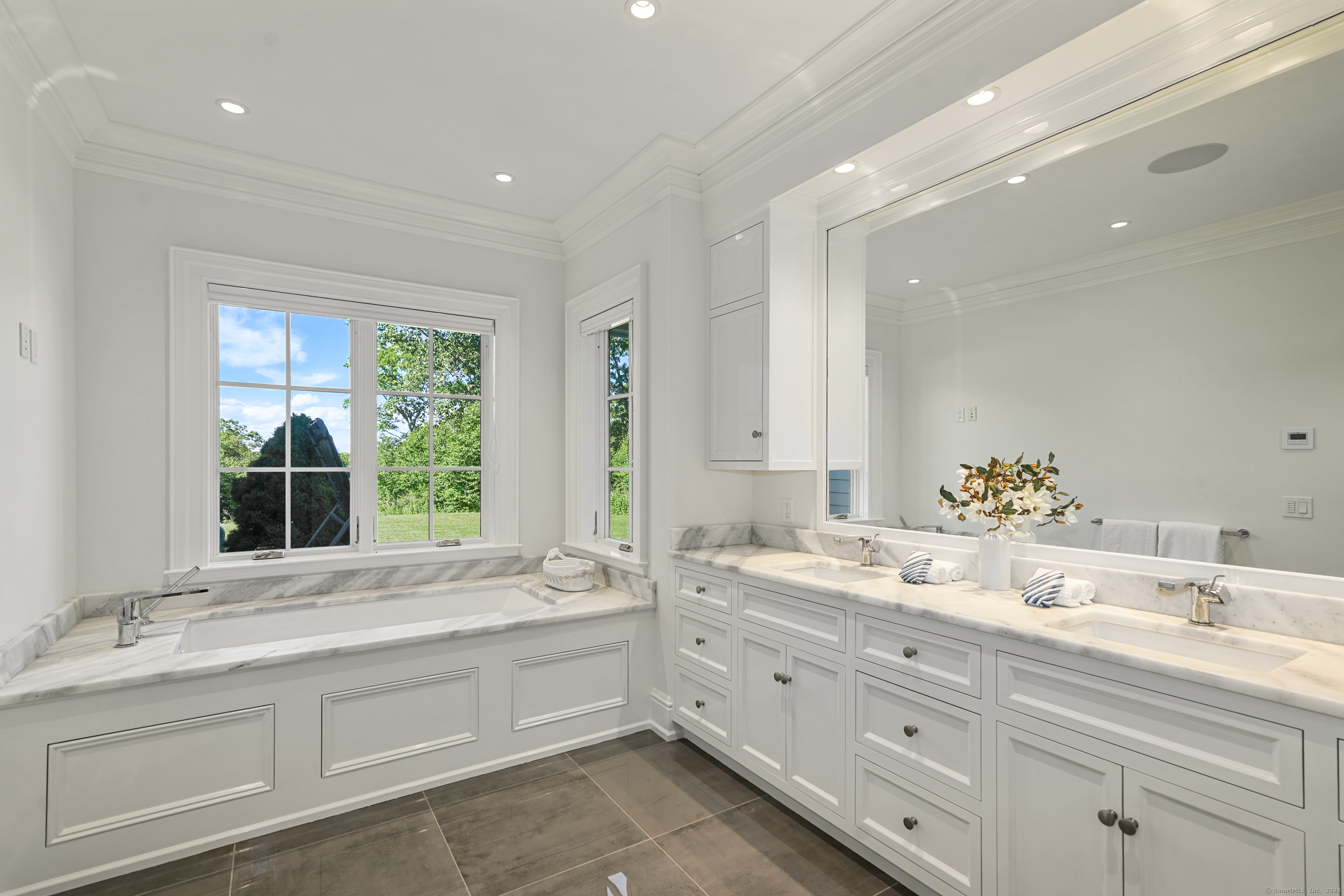 29 Rogues Ridge Weston CT 06883