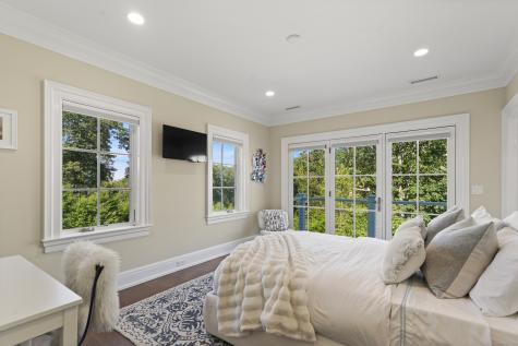 29 Rogues Ridge Weston CT 06883