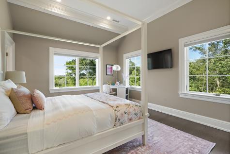 29 Rogues Ridge Weston CT 06883