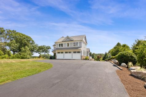 29 Rogues Ridge Weston CT 06883