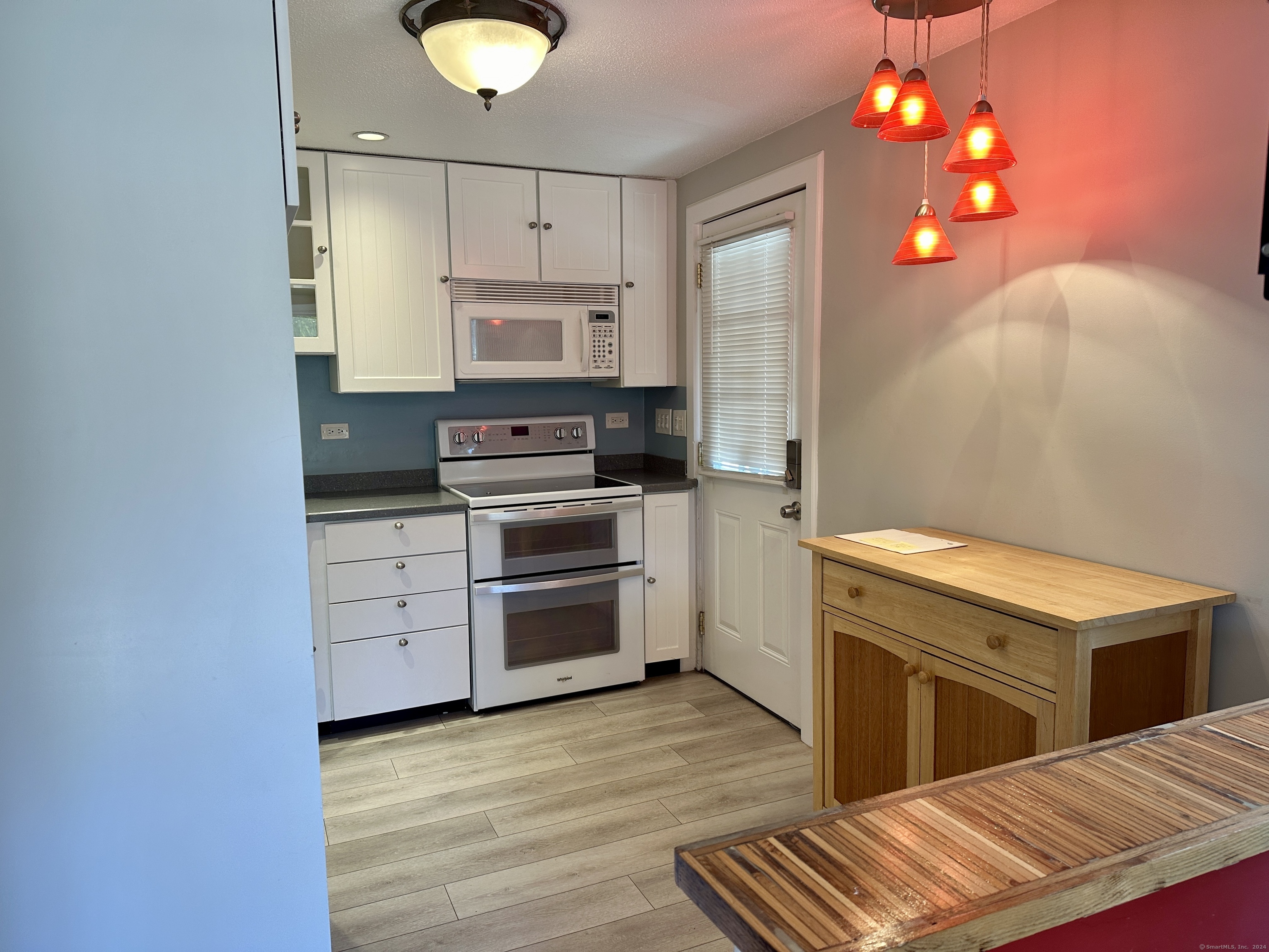 46 Hoskins Road Simsbury CT 06070