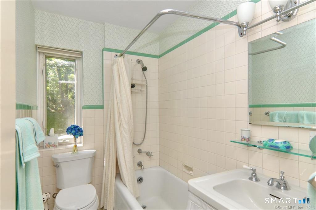 57 Drum Hill Lane Stamford CT 06902