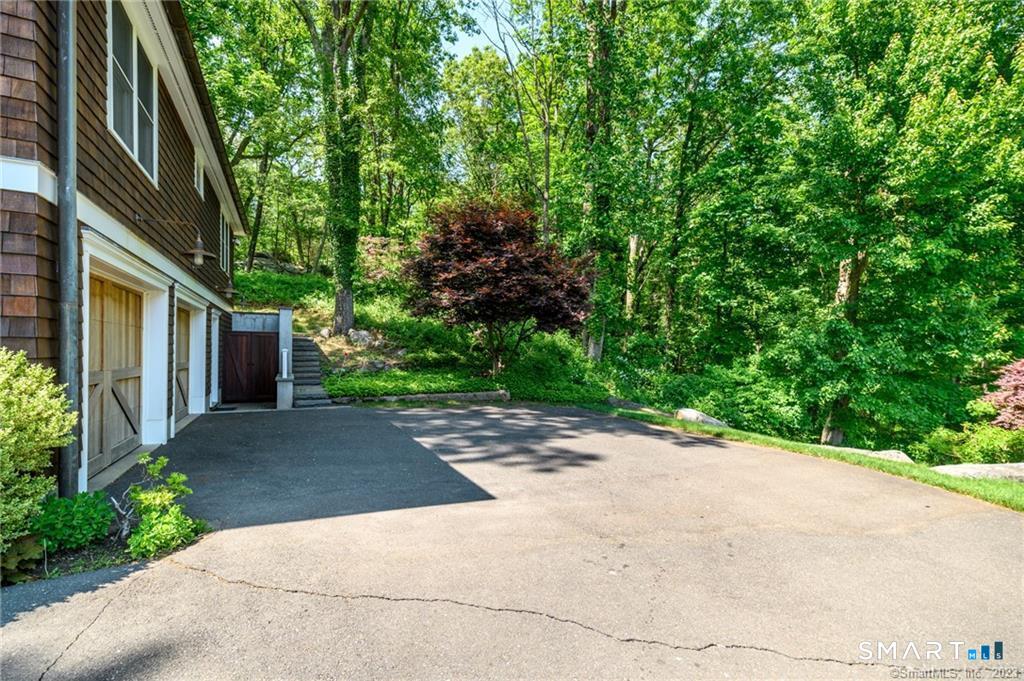 102 Ladder Hill North Road Weston CT 06883