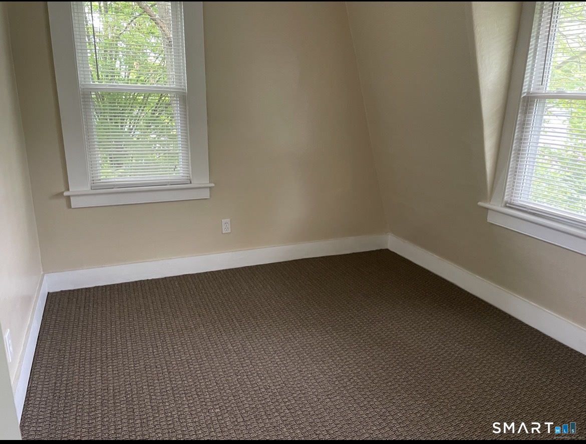 26 Cedric Avenue Derby CT 06418