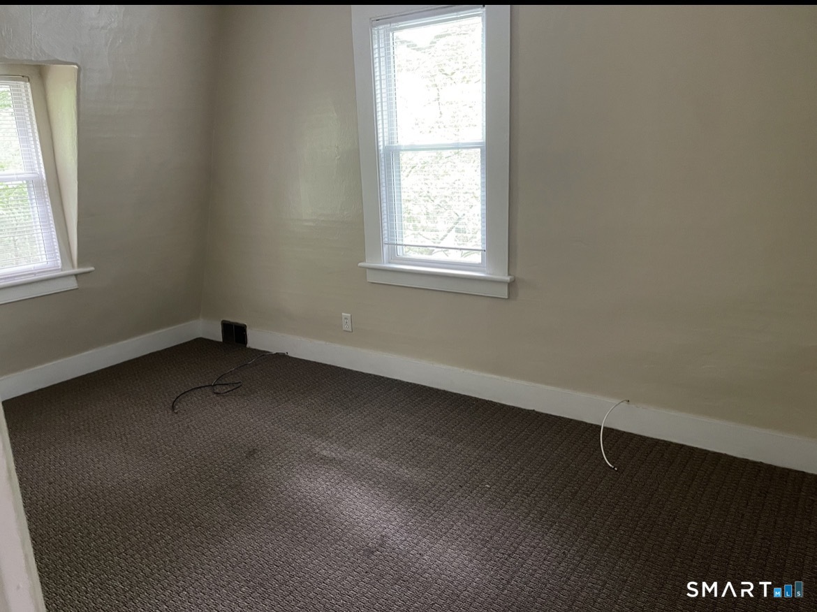 26 Cedric Avenue Derby CT 06418