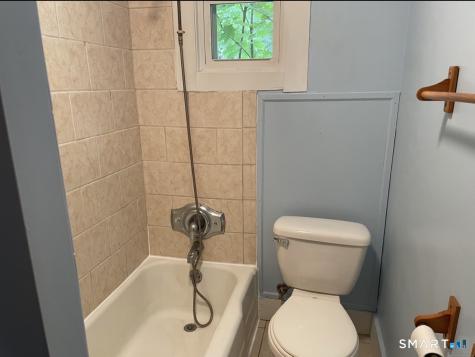 26 Cedric Avenue Derby CT 06418