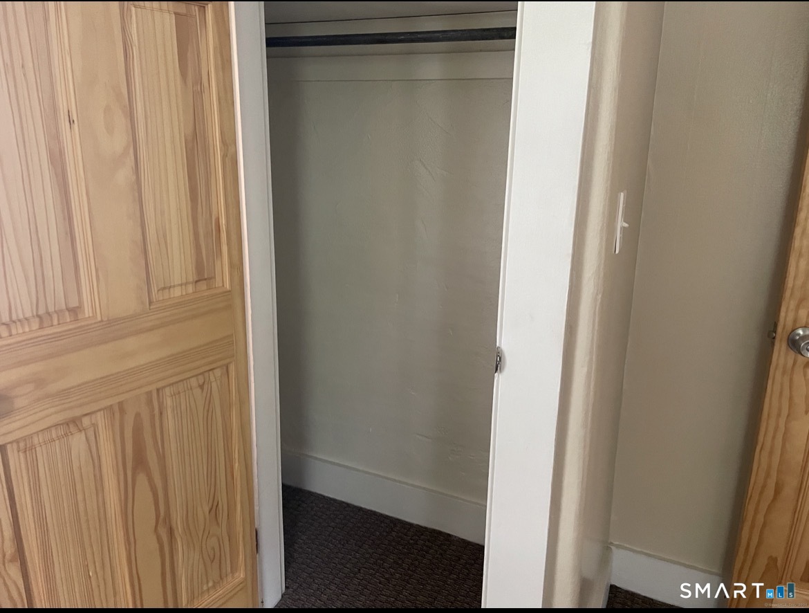 26 Cedric Avenue Derby CT 06418