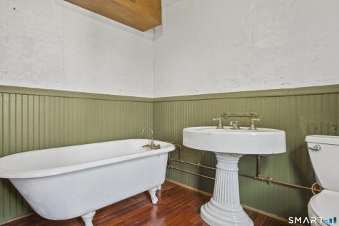 457 Roode Road Griswold CT 06351