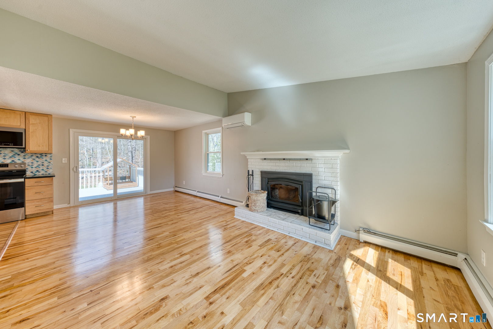 371 Warrenville Road Mansfield CT 06250
