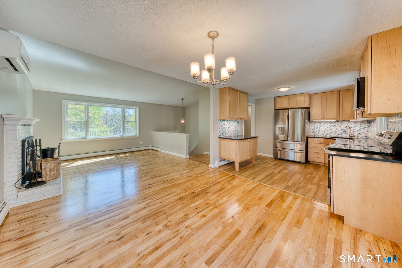371 Warrenville Road Mansfield CT 06250