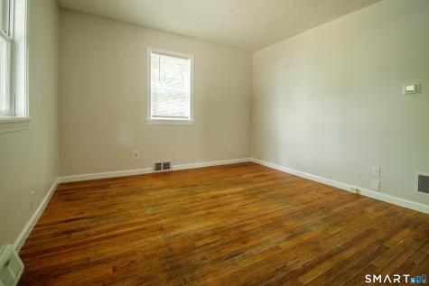 13 Ingraham Place Bristol CT 06010