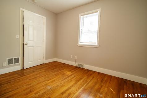 13 Ingraham Place Bristol CT 06010