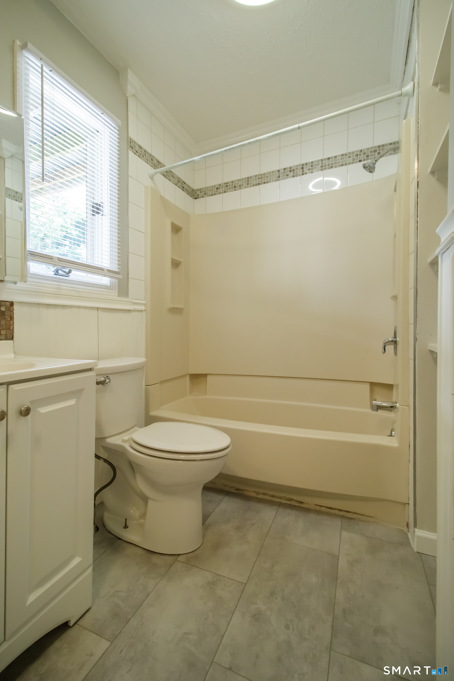 13 Ingraham Place Bristol CT 06010