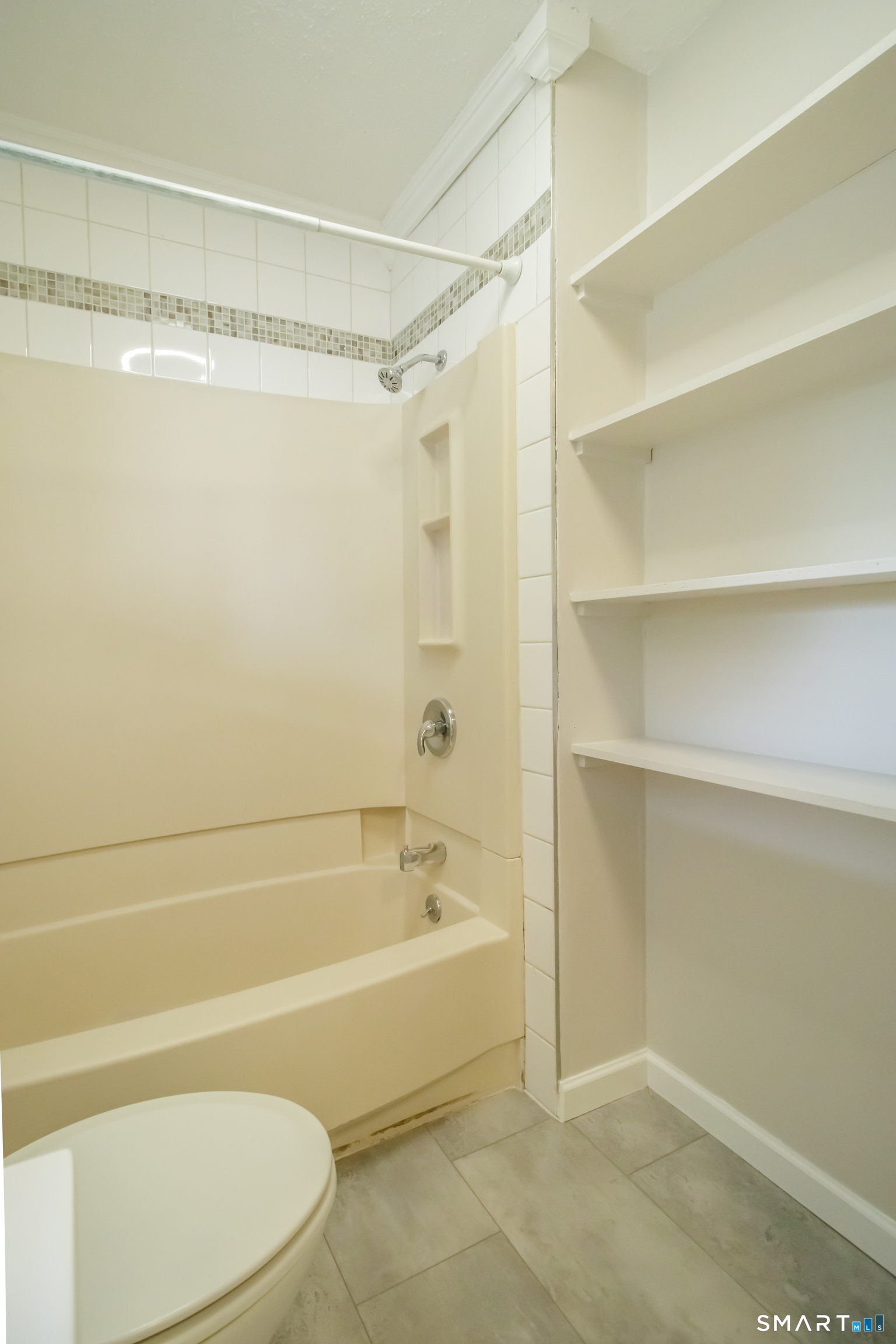 13 Ingraham Place Bristol CT 06010