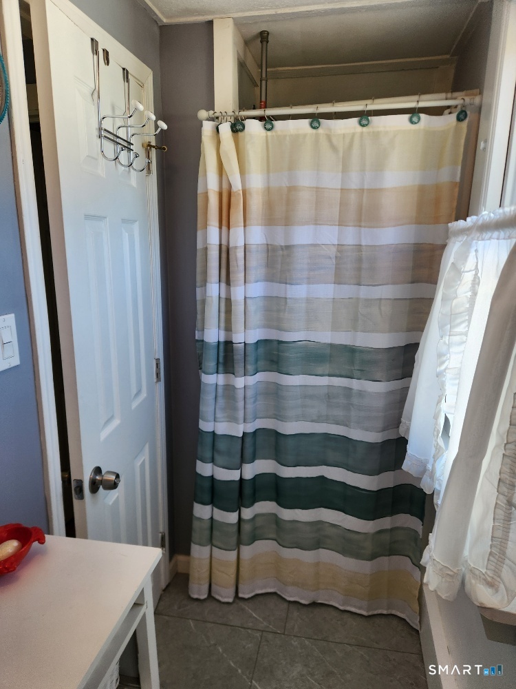 16 Breen Avenue Old Lyme CT 06371