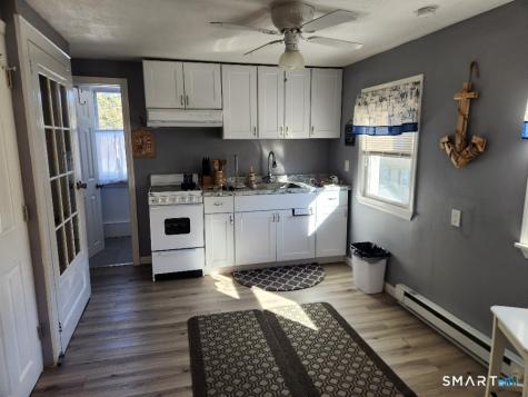 16 Breen Avenue Old Lyme CT 06371