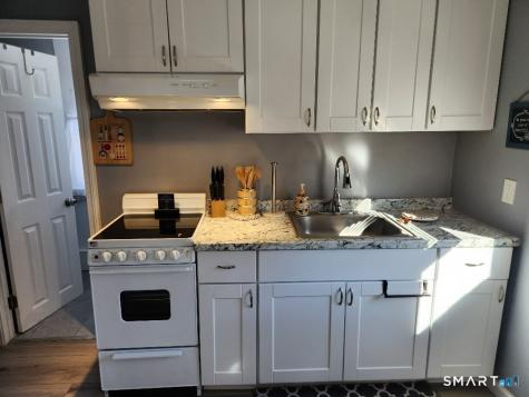 16 Breen Avenue Old Lyme CT 06371