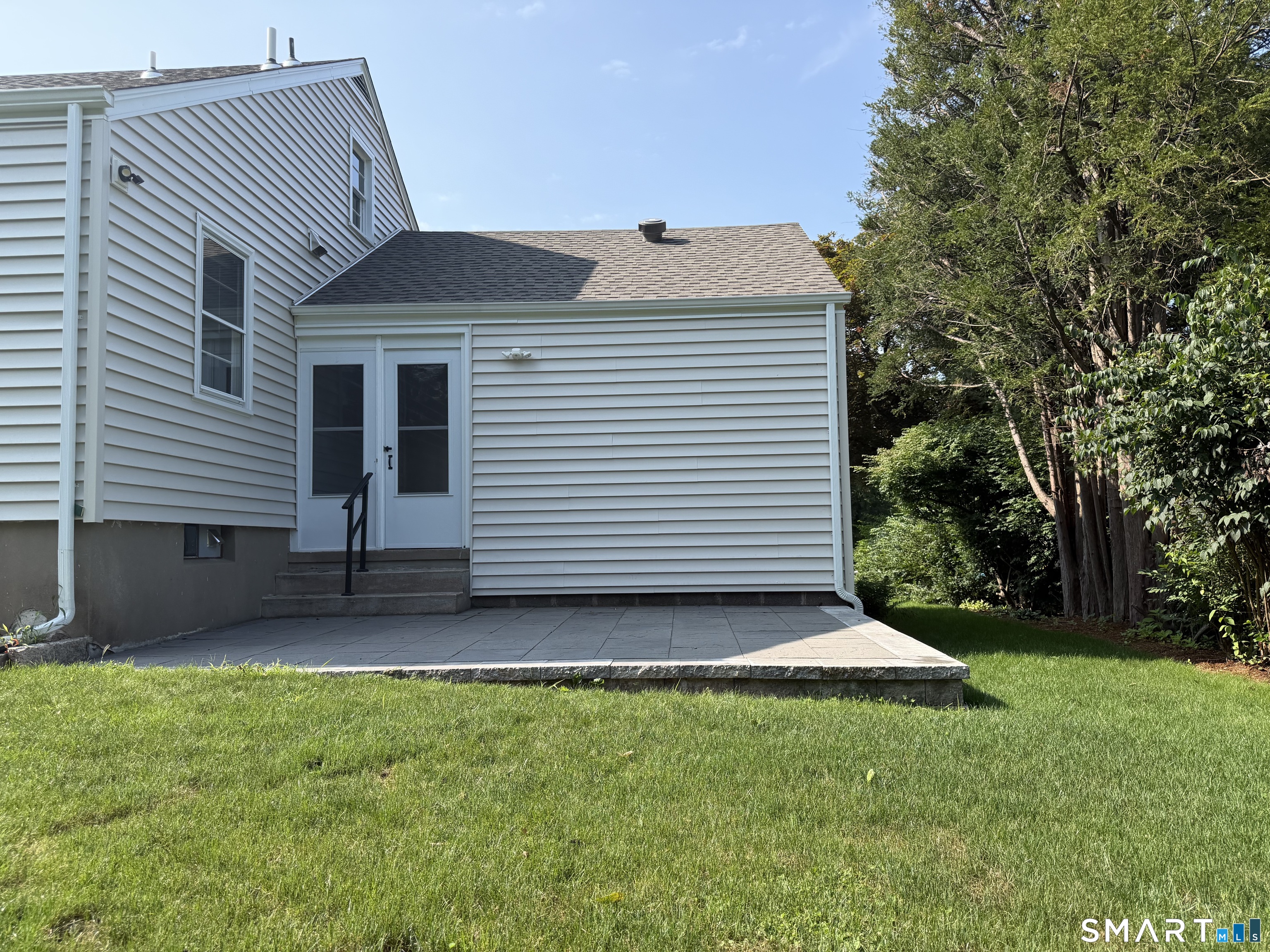 110 Collett Street North Haven CT 06473