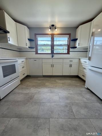 110 Collett Street North Haven CT 06473