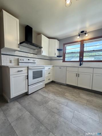 110 Collett Street North Haven CT 06473