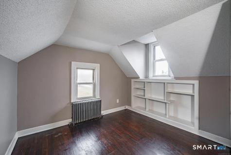 73 Silver Street Middletown CT 06457