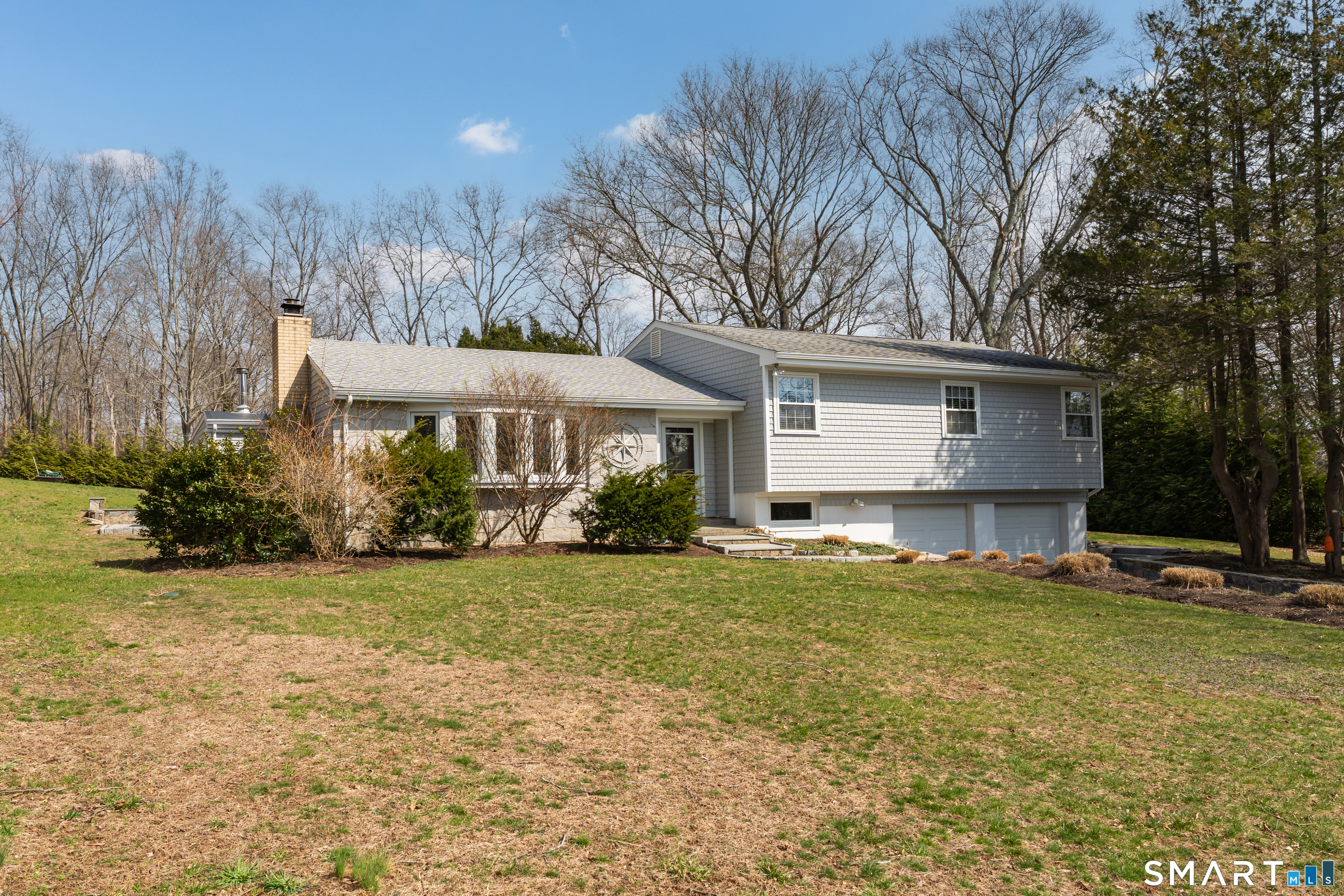 51 West Lake Avenue Guilford CT 06437