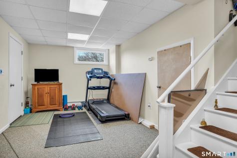 51 West Lake Avenue Guilford CT 06437